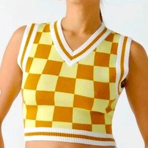 NWOT Urban Outfitters V-neck Check Sweater Vest M